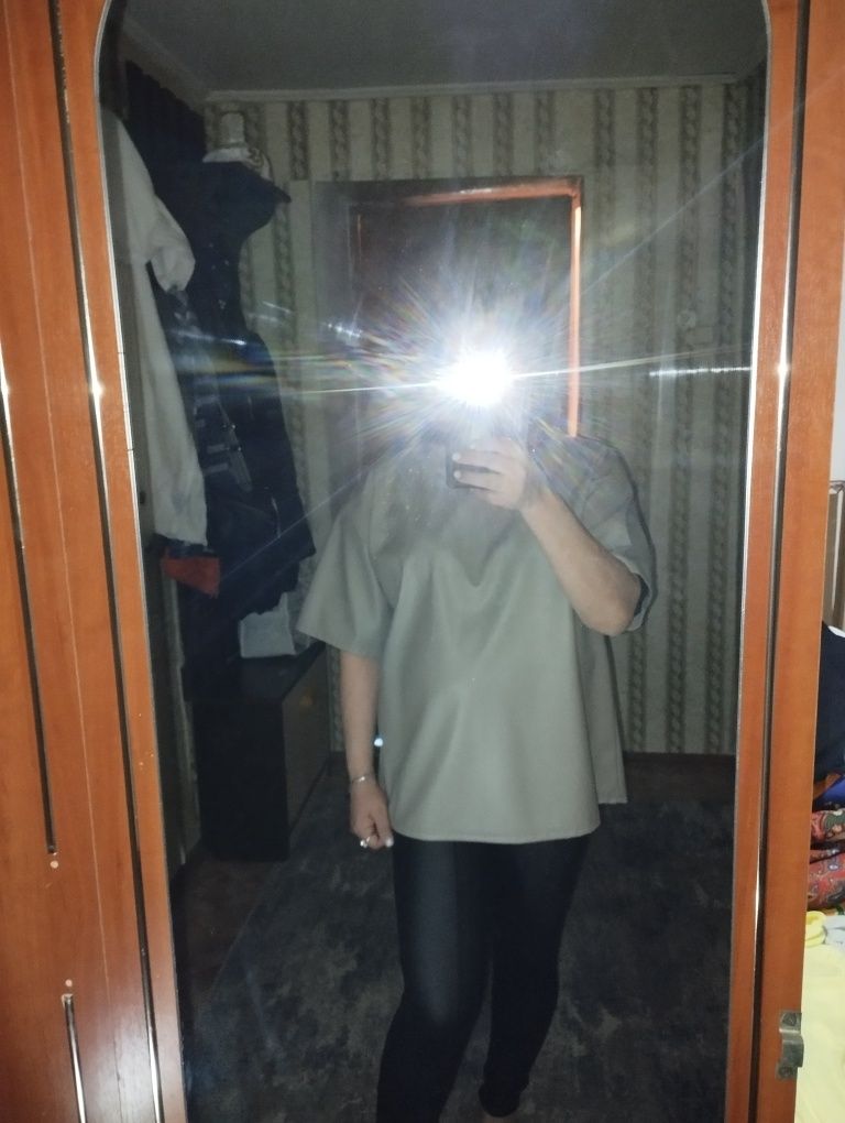 продам туники 48 размер