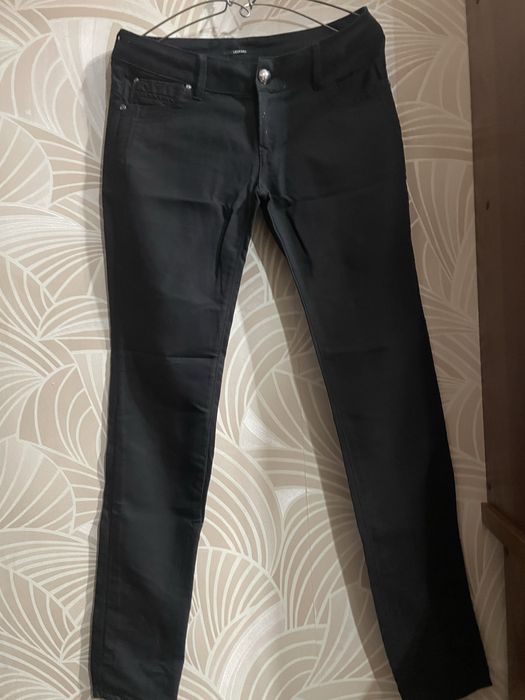 Женские брюки , джинсы, в хорошем состоянии, цена договорная