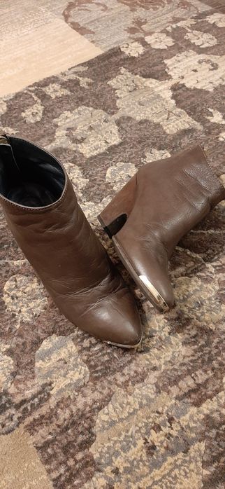 Ghete/ botine piele maro 35