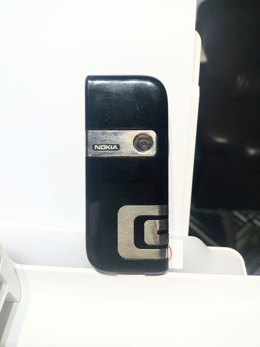 Nokia 7260 ( decodat, aproape impecabil)