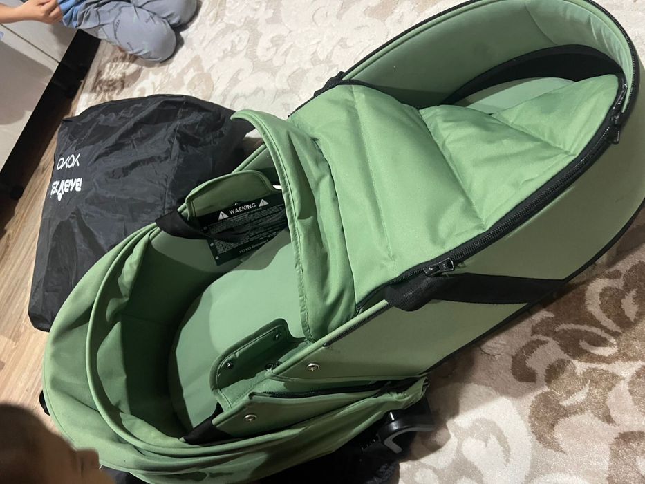 Продам коляску BABYZEN YOYO люлька+прогулочный блок+дождевик