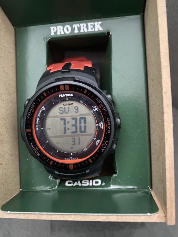 Часовник Casio  Pro Trek PRW-3000-4 BER