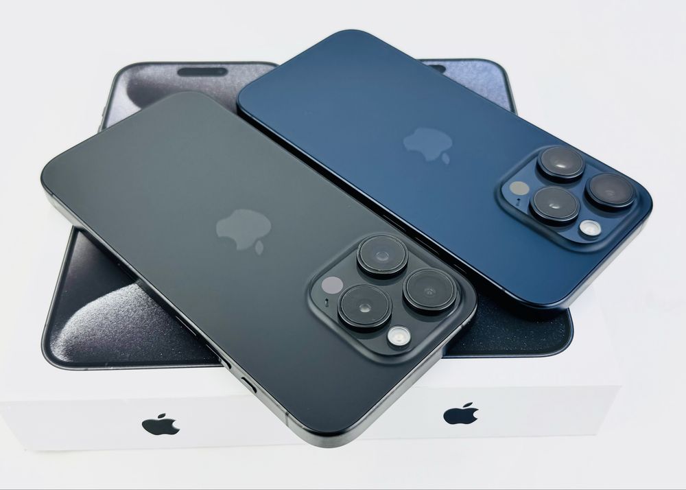 Apple iPhone 15 Pro 256GB Black / Blue Titanium Перфектен! Гаранция!