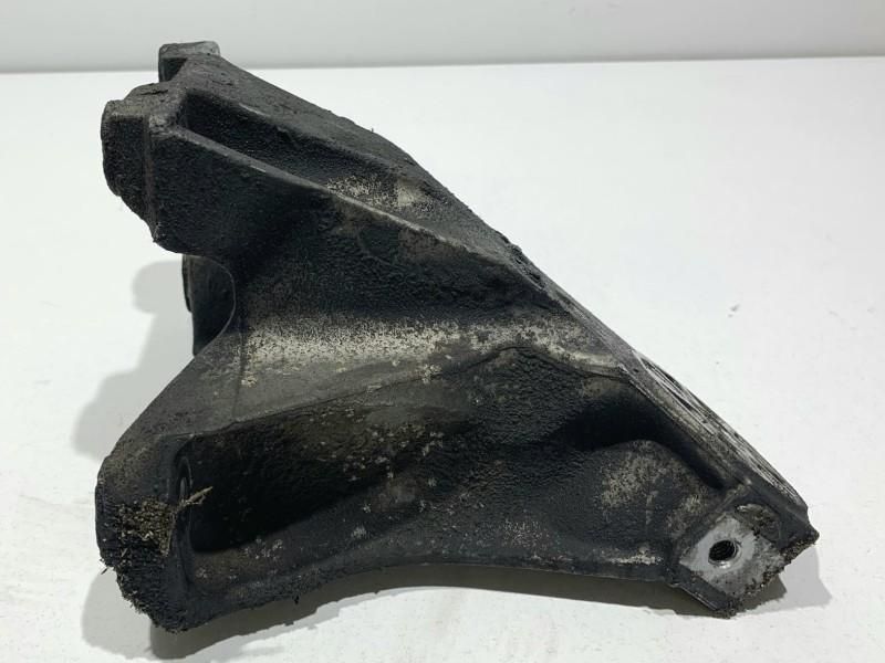 Suport motor dreapta Audi Q7 facelift (2010-2015) [4L] 3.0 tdi CJGA 7L6199308C