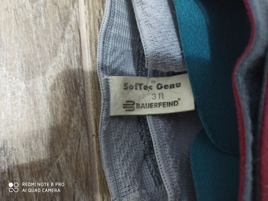 Orteza genunchi mobila profesionala Bauerfeind Softec Genu