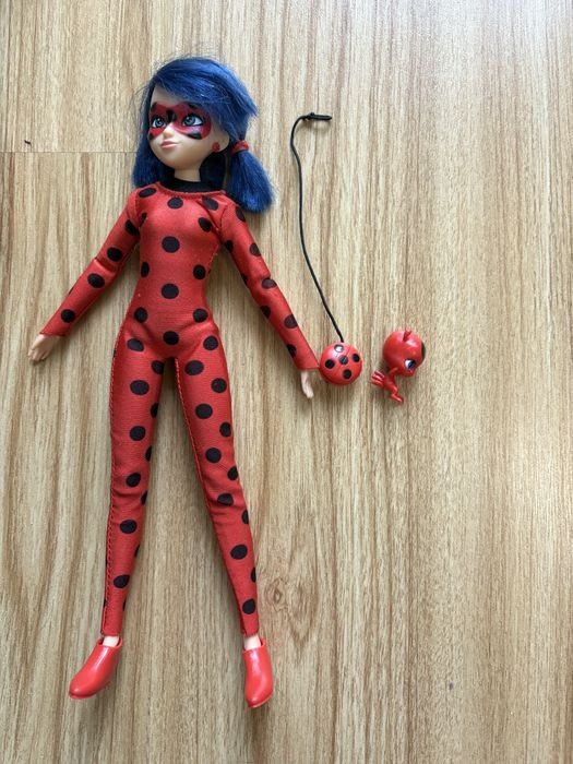 Miraculous (papusi buburuza si motan Noir - Ladybug & Cat Noir