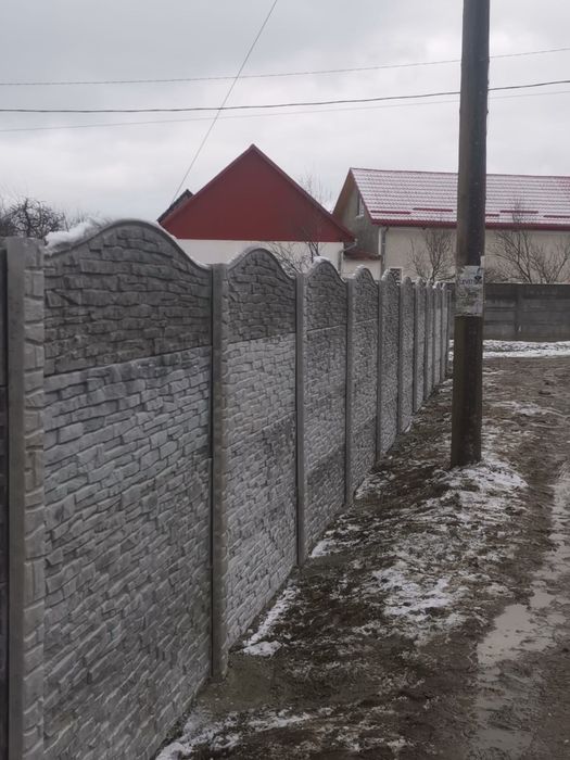 Gard din beton stalpi placi armate