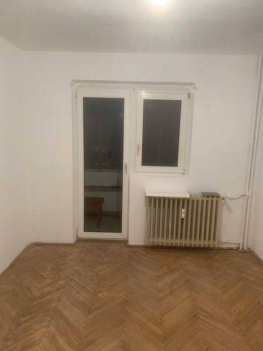 Vand apartament 2 camere Areni