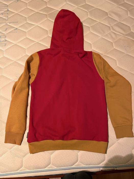 суичърт Napapijri