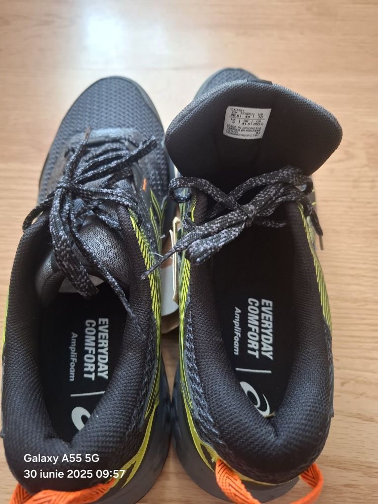 Adidași Asics Gel