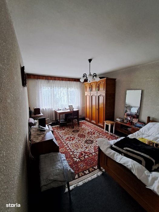 Apartament cu 2 camere decomandate, Obcini