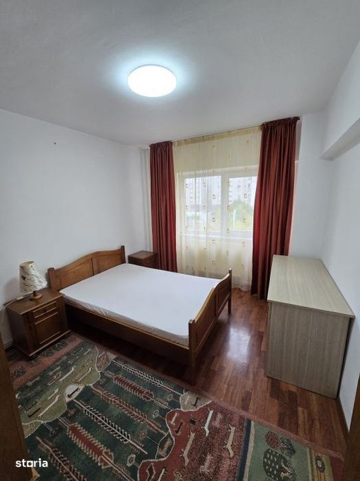 Apartament spatios zona 9 mai