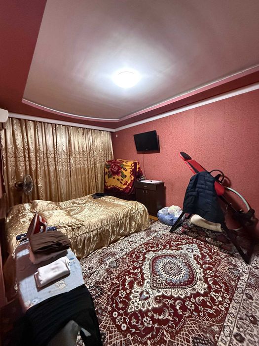 Юнусабад  3-хона .1-этаж/4. Сотилади 70 м2.