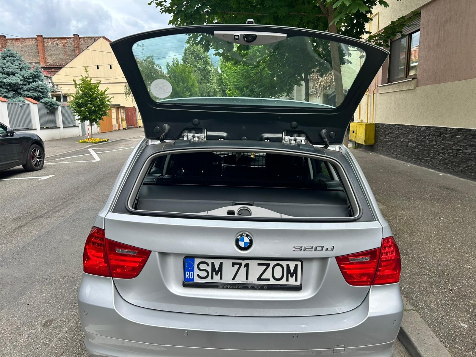 Autoturism BMW 320d