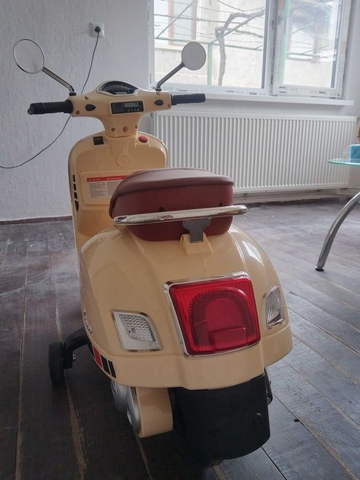 Електрически мотоциклет Vespa