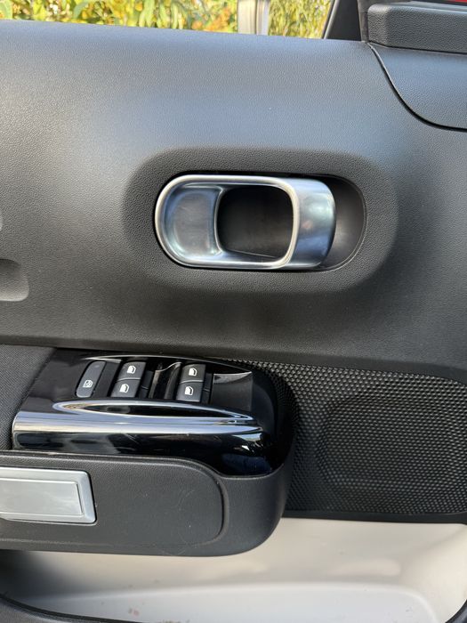 Citroen C3 SHINE 1.2 PureTech • 2019 • Bi-ton • Unghi mort • 66.000 km