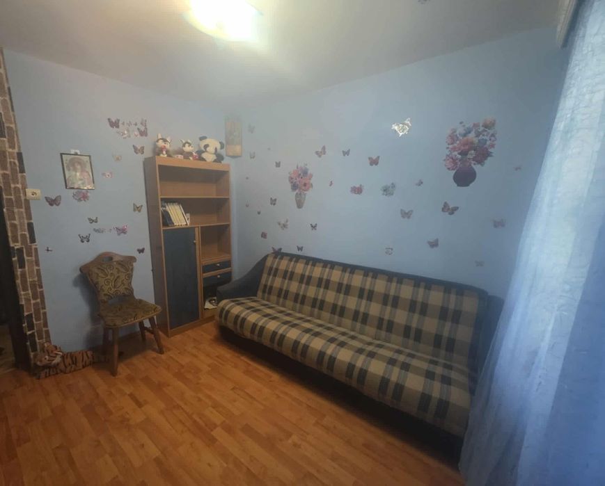 De închiriat apartament cu 2 camere decomandate