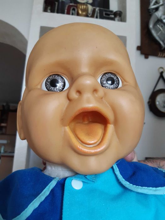 Papusa inalta 80cm, cu corp panza si cap, maini si picioare din guma