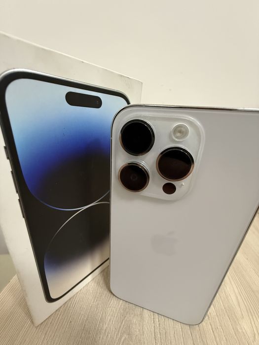 продается iphone 14 про белый