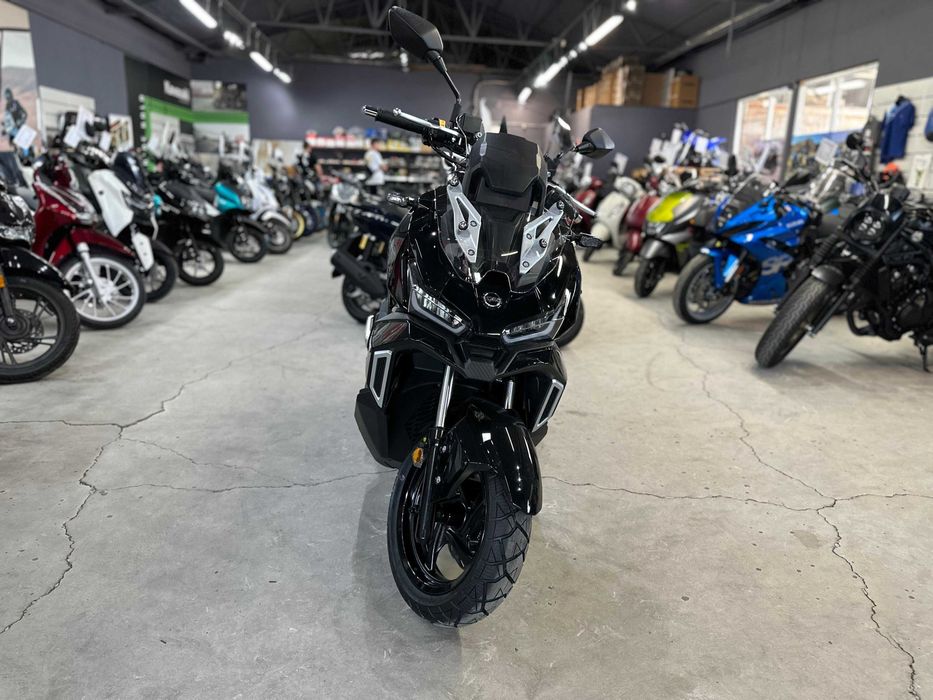 Scuter SYM ADX 125 ABS-se conduce cu B125- livrare stoc EST BIKE