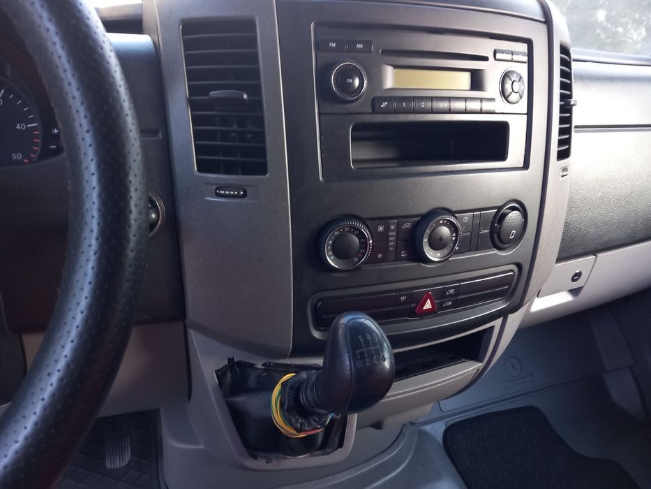 Vând Mercedes sprinter model 315