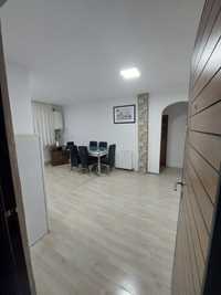 Vând apartament 2 camere zona Pipirig