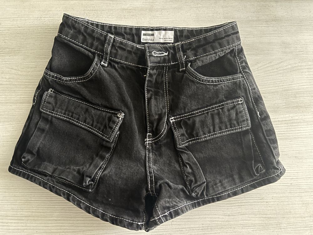 Къси панталони Bershka, XXS