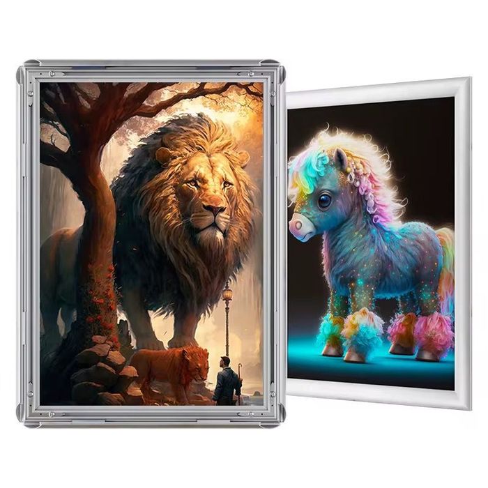 Рамки А4 с остроконечными уголками из алюминиевого профиля.