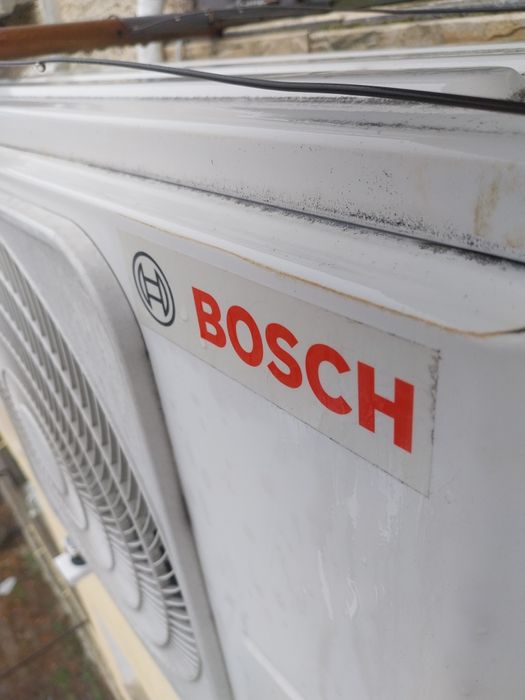 Климатици Bosch 12000 2броя