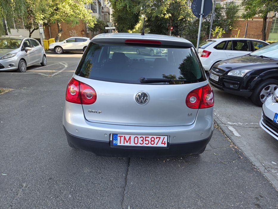 Vw golf 5 1.6 benzina
