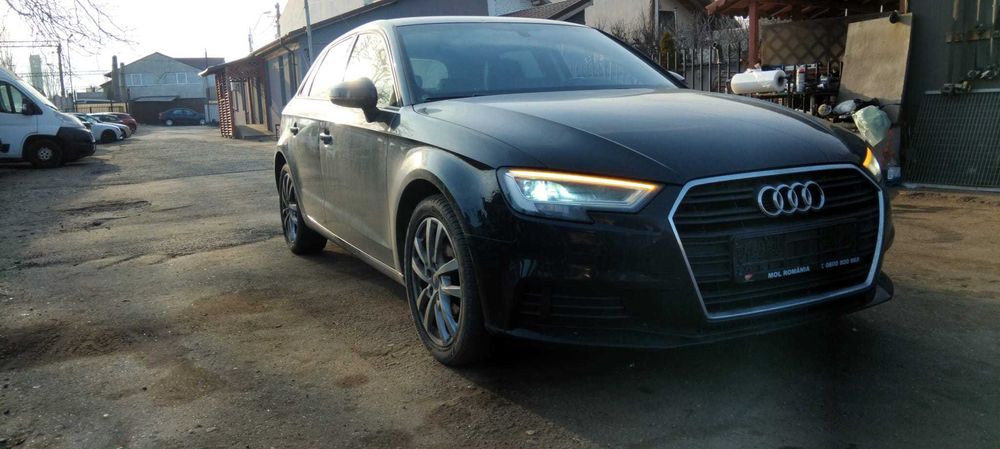 Dezmembrez Audi A3 2.0 TDi an 2016 cod motor CRLB