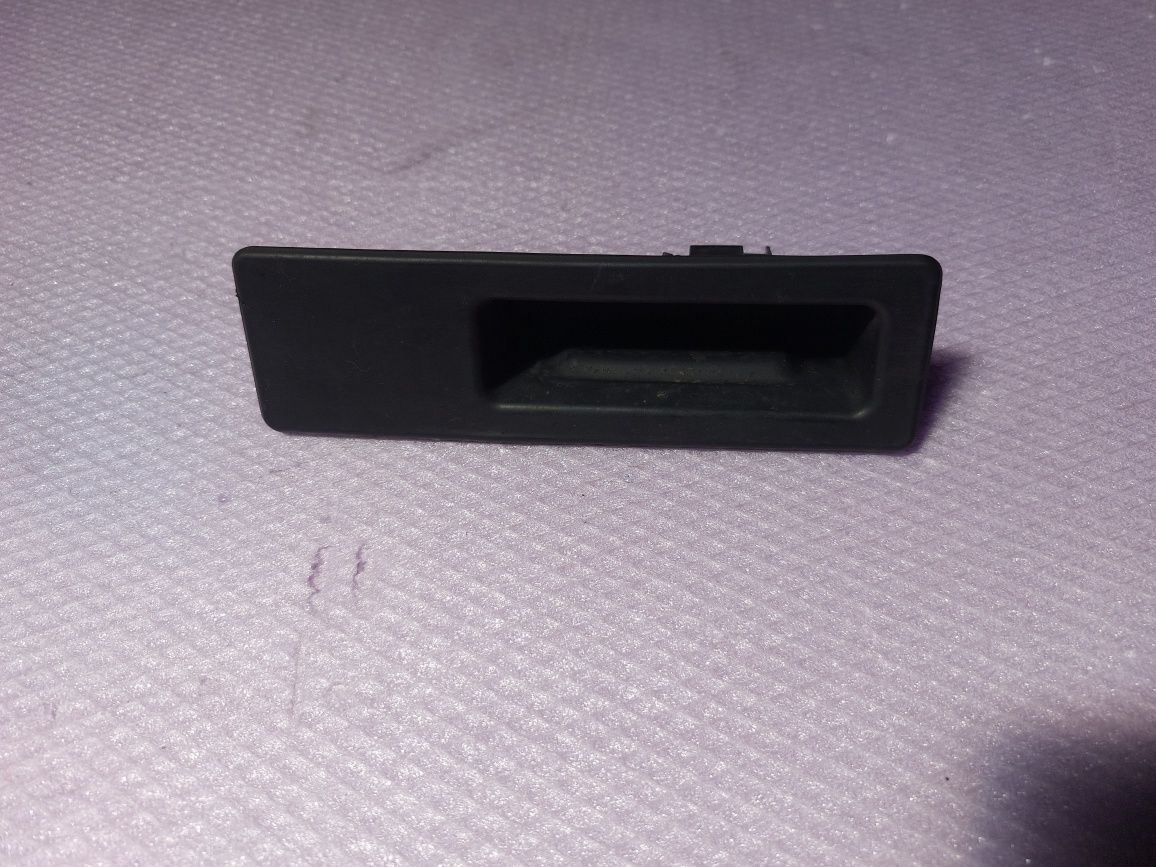 Maner haion portbagaj BMW F10 F11 Cod 108229