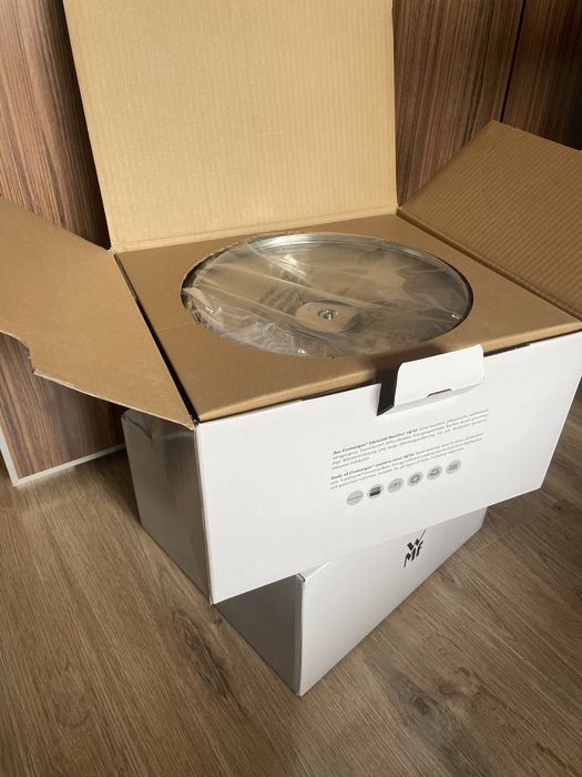 WMF Diadem Plus Тенджера  24см 6.5 литра с капак + 16см 1.5 литра