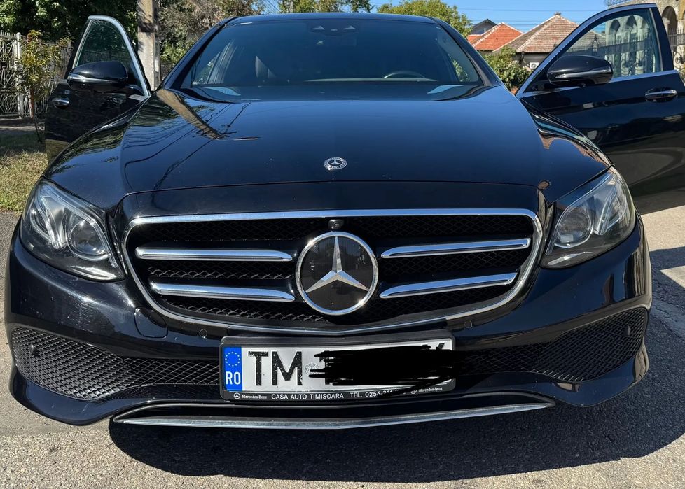 Mercedes-Benz E Mercedes-Benz E 300 d – Limuzină Premium | Pachet complet dotări rare