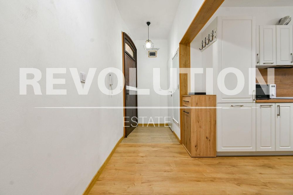 Двустаен апартамент в Център на София.