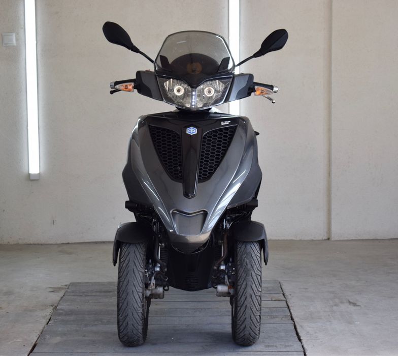 Piaggio Mp3 ~Se conduce cu categoria B~300cc