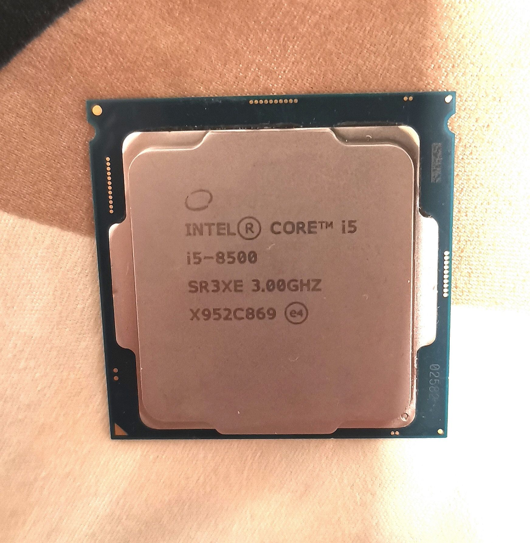 Vând Procesor Intel Coffee Lake Core i5-8500, 3.0GHz, 9MB, 65W, Nou!!