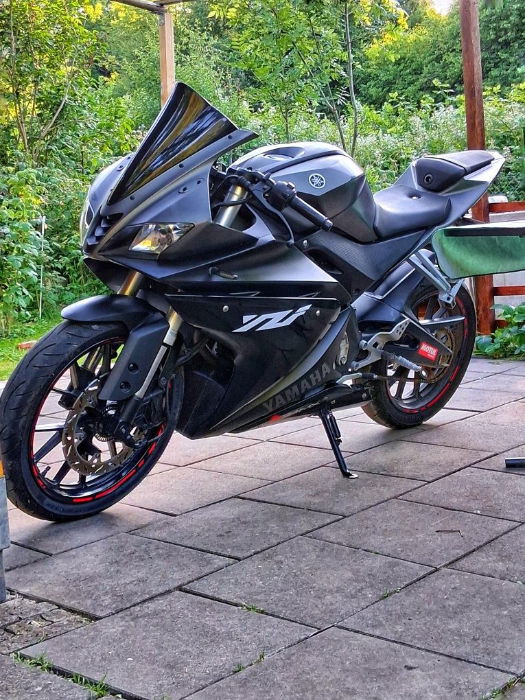 Yamaha yzf 125 yzfr125 cbr rc duke rs