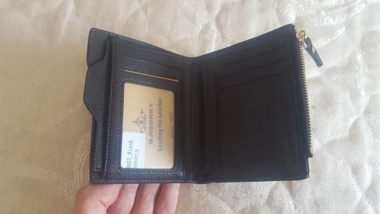 Стилен мъжки портфейл с RFID защита