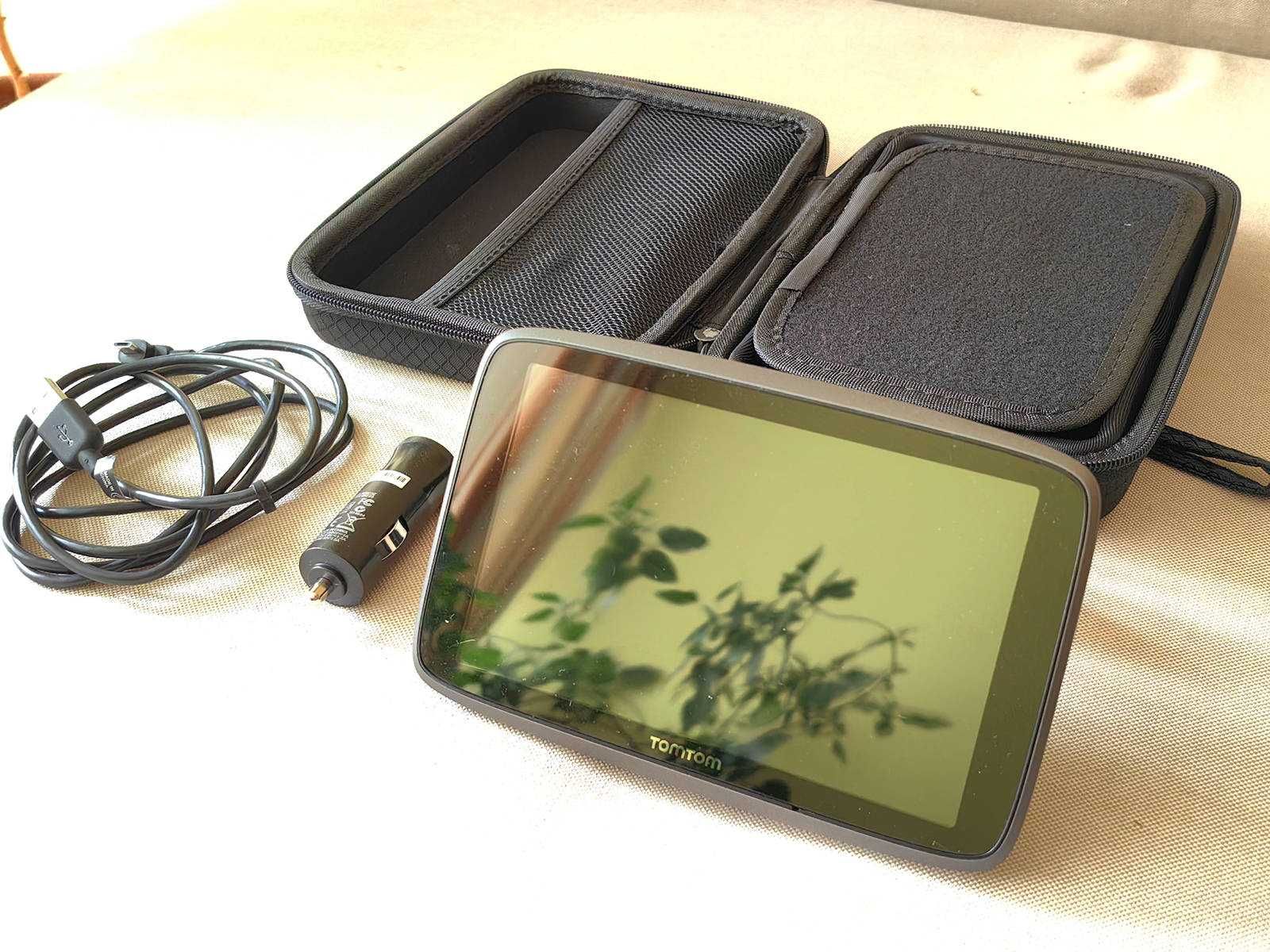 Навигация TomTom GO 6200 за лек автомобил