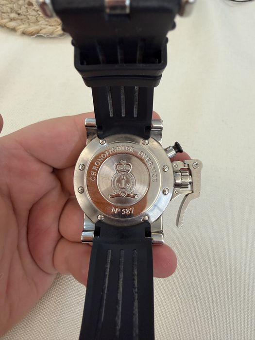 Graham Chronofighter Oversize