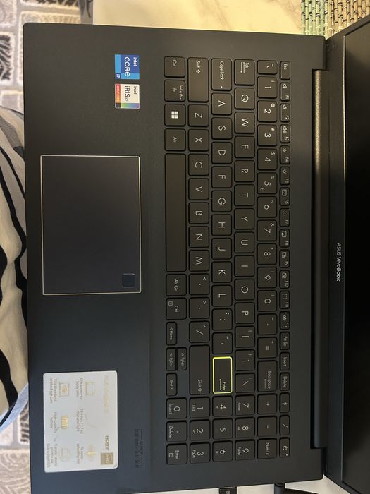 Laptop Asus Vivobook albastru