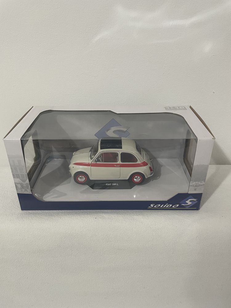 Machetă metalică Fiat 500 L Sport (1960) Solido scara 1/18