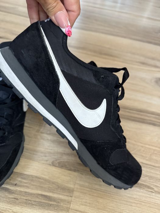 Оригинални класически маратонки Nike MD Runner 2! 43 н