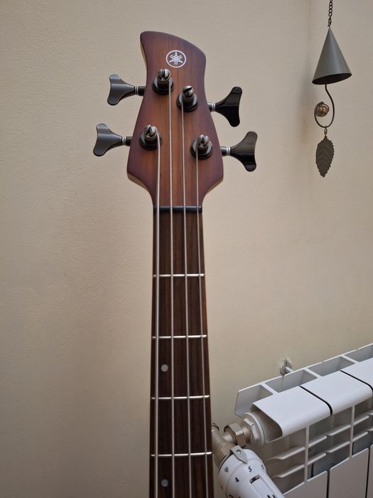 Бас китара Yamaha trbx 504
