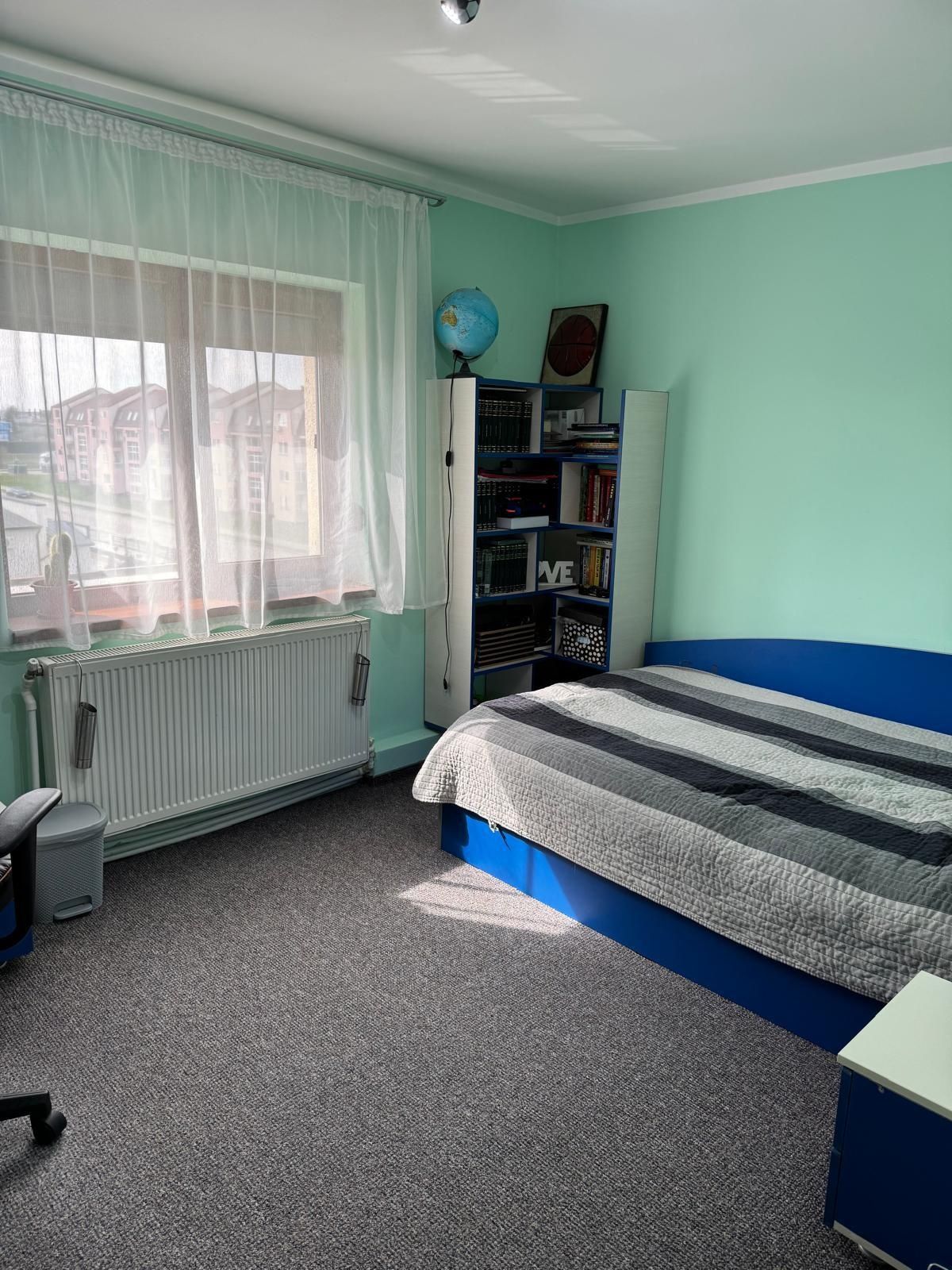 Apartament 3-4 camere, ideal pentru  familie cu 2-3 copii