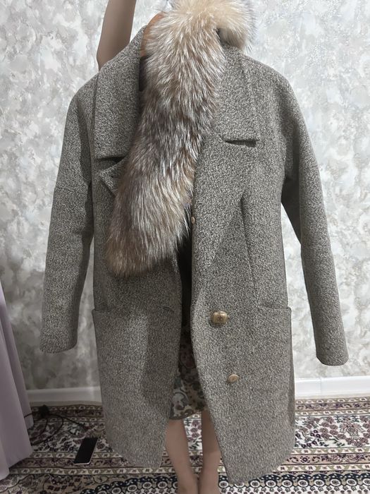 пальто натуральный кашемир,с натуральным мехом