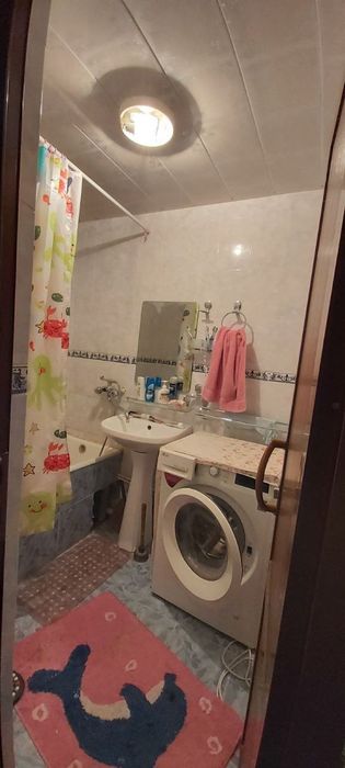 Юнусабад -13 ориентир Самара,Анжир 3х комнатная с обстановкой