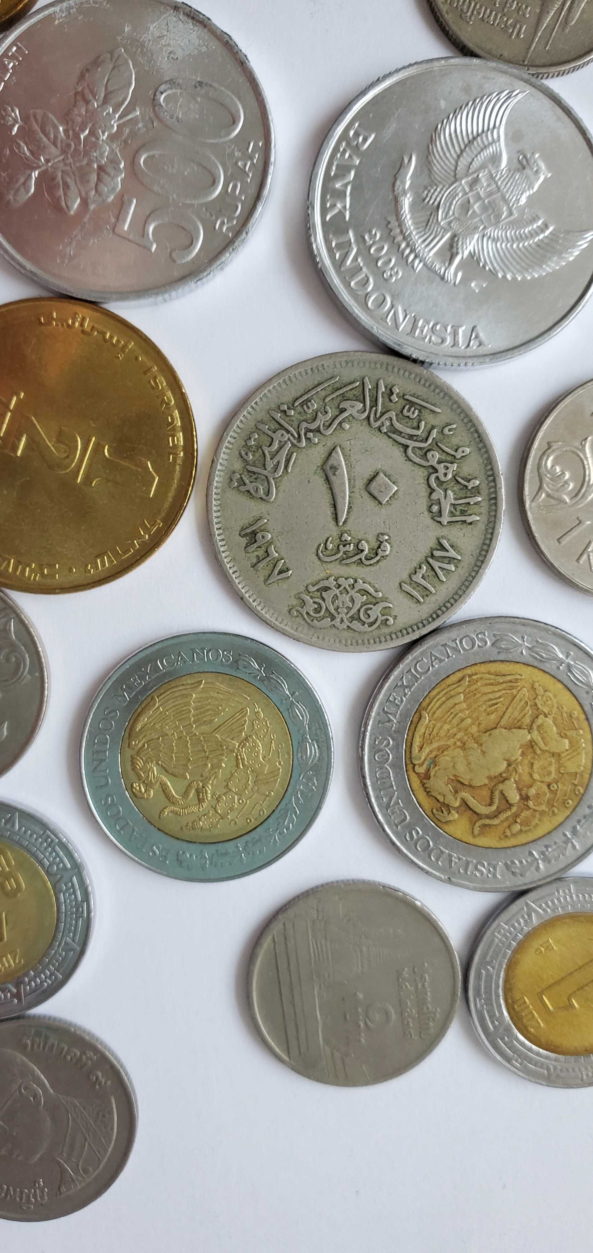 Тиыны Казахстана и монеты разных стран