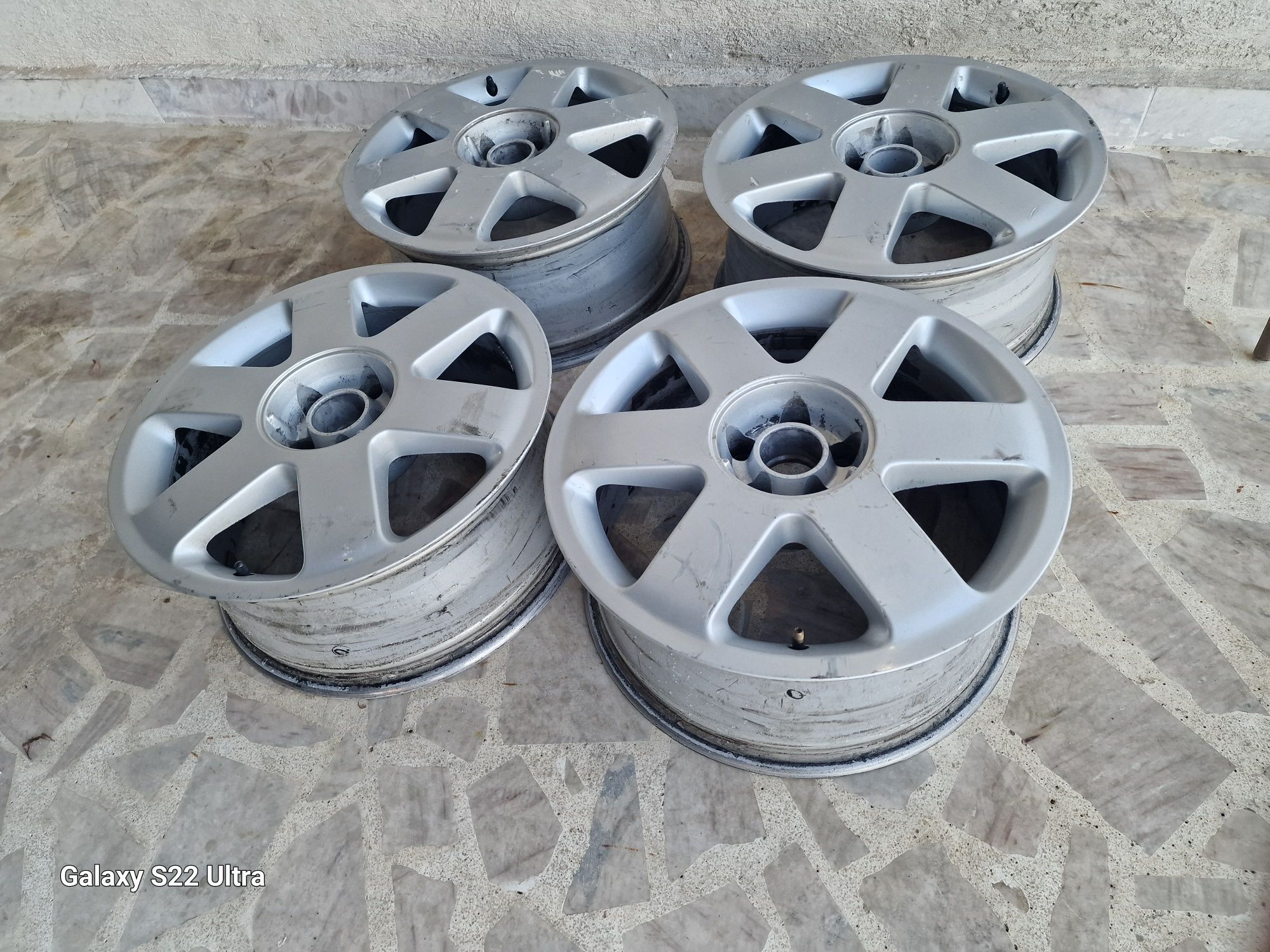 Audi A3 GOLF 4 17цола  5x100 Замъка Ямбол.